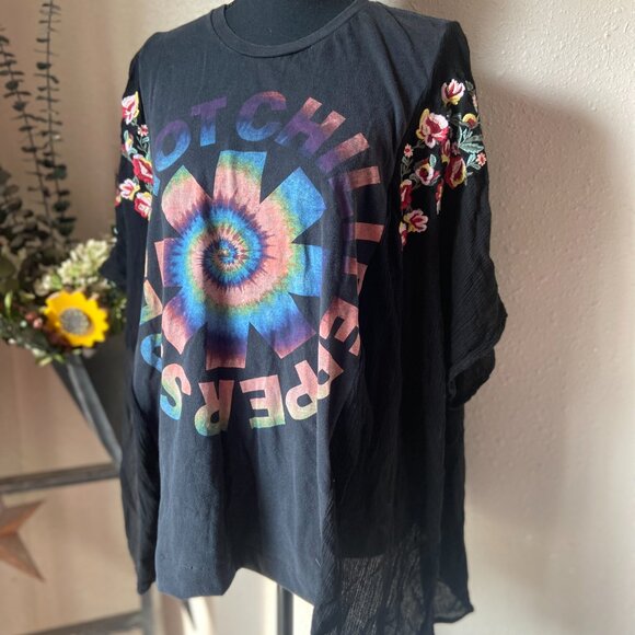 Chili Peppers Band Tee Refashioned Upcycled Free Size Blouse OSFM - Picture 2 of 5